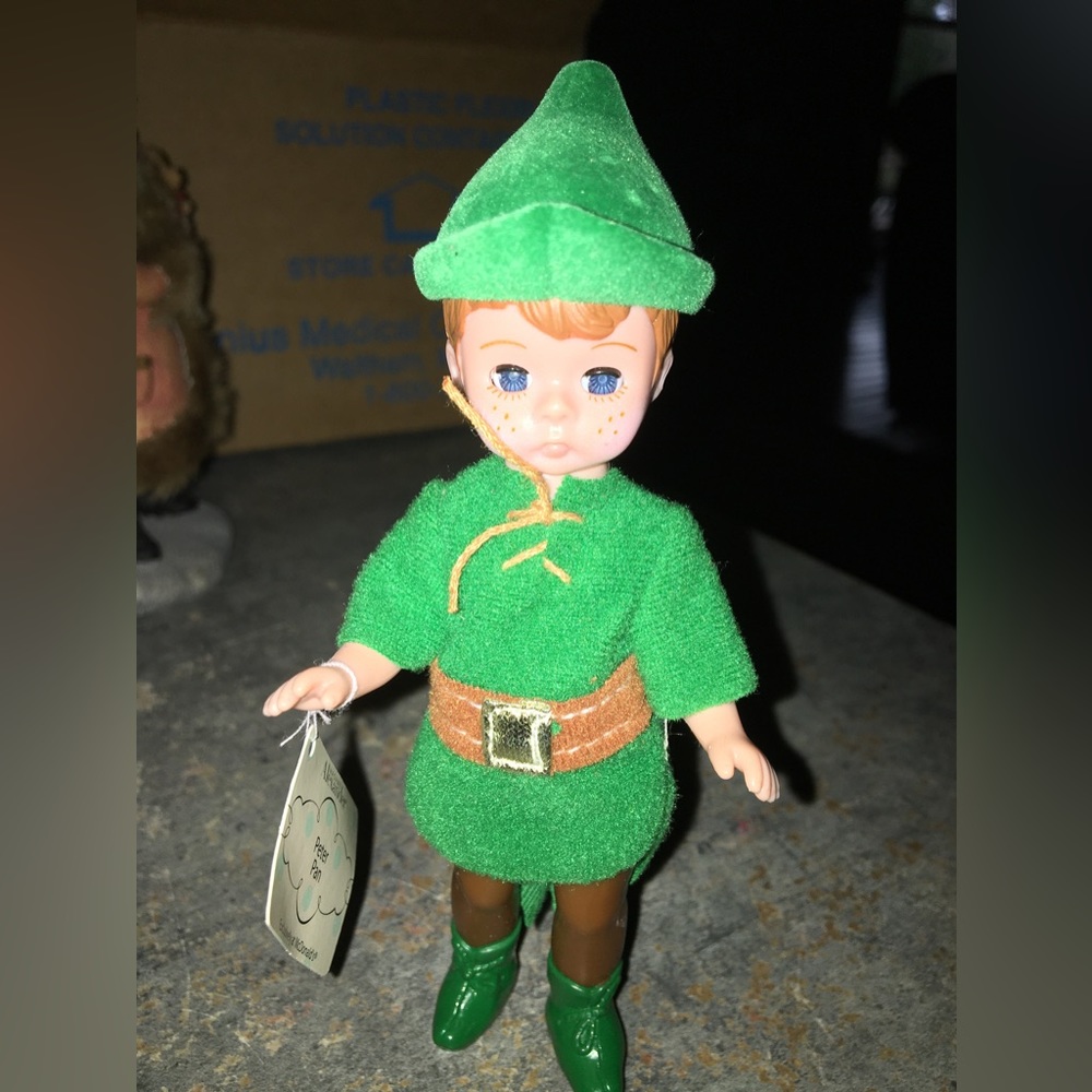 Original Peter Pan doll still has original tags great for collectors